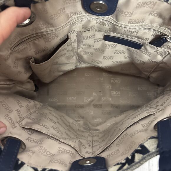 Womens Michael Kors Signature Navy Small Tote - Picture 5 of 13